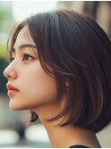 長めバングの前上がりボブ