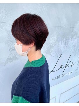 ラキ(Laki) パープルカラー×タイトめショートヘア