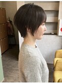 横顔美人ショート