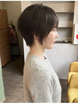 ラフ 所沢西口店(LAF.) 横顔美人ショート
