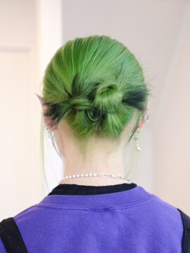 ミーム 原宿 表参道(meme) ＊夏におすすめ！艶々ブリーチカラー