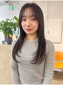 グレーベージュカラーロング顔周りレイヤーカット