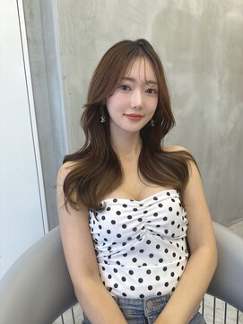 ロンド レア 天神大名店(Lond Le’a) ホワイトブロンド/外ハネボブ/美髪/ワイドバング/ブルーブラック