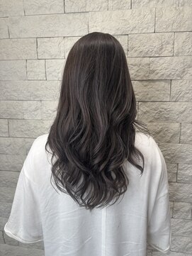 ラヴリア カミツ(LOVERIA KAMITSU) シルバー系カラー