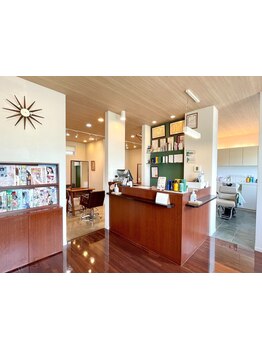 あなたの「美髪トレーナー」に。プロ視点から丁寧なカウンセリングを実施。あなたの髪悩みに寄り添います♪