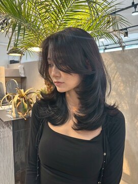 メリー オオサカ(Merly Osaka) 海外レイヤーカット