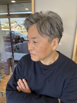 大人のツーブロック