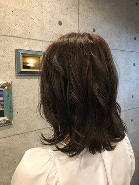 リノ(Lino) 外ハネミディアム