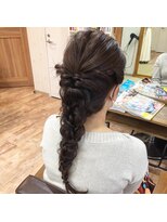 ハウオリ ヘアーワークス(Hauoli hair works)&nbsp;編みおろしアレンジ