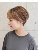 ハイライトカラー×コンパクトショートボブスタイル