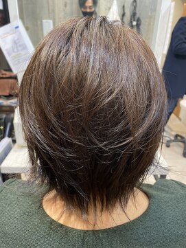 ヘアーサロン キー(Key) ウルフレイヤー/インナーカラー/イルミナカラー/耳掛けショート