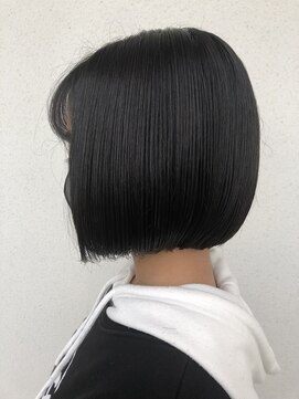 パキラ ワンレンボブスタイル