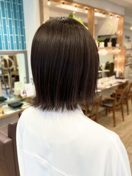 ペイジバイネオリーブ 吉祥寺店(Paige by Neolive) 大人かわいい　外ハネ切りっぱなしボブ