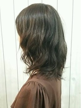 グラブヘアー(Grav hair)の写真/ワンタッチカラーの白髪染め・グレイカラーが得意◎”あなたにピッタリ”のカラーをご提案します♪