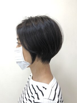 テルミークリニカルデザイン 北千里 30代40代50代似合わせひし形ショートボブ丸みショート襟足短め