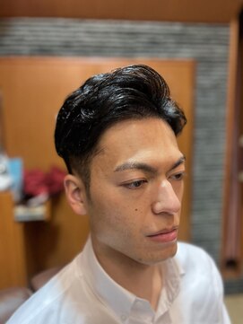 ヘアモード キクチ 銀座店 ビジネス73かりあげスタイル〈理容室〉