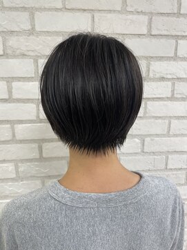 アッシュ 稲田堤店(Ash) 束感丸みショートボブ