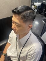 ブロートーキョー 有楽町店(Bro Tokyo)&nbsp;ミドルスキンフェード サイドパート