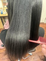 リアナ(RIANA)&nbsp;プレミアム髪質改善トリートメント/潤いサラツヤ髪