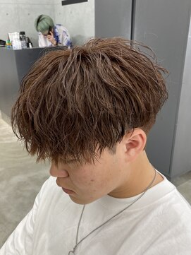 エデアンルクラ 下通(EDEAN Leclat) 熊本メンズカラー マッシュ ブラウン ブリーチ無し MEN'S HAIR