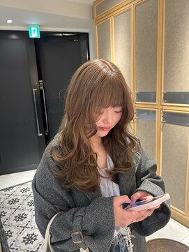 ヘアサロン ガリカ 表参道(hair salon Gallica) 〈ayumi 〉柔らかなベージュカラー×ふんわりレイヤー