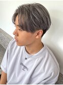 センターパート ブリーチ シルバー マッシュ ハイトーン