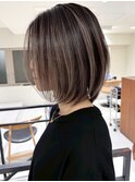 立体感のあるグレージュハイライト