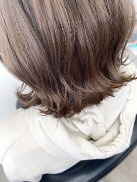 フレンズ 平岡店(friend's) 【札幌平岡　ミルクティベージュ/波ウェーブ】　藤原有貴