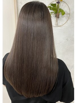 ロミータ by P.C.H(Lomita) グレージュ