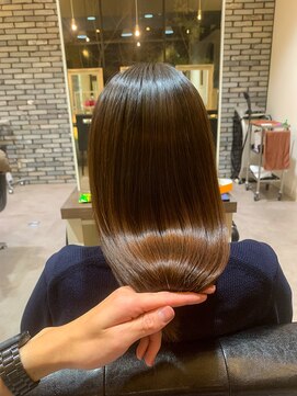 ユニ(Uni.) 髪質改善トリートメント