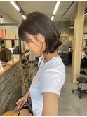 ショートボブパーマ20代30代40代イヤリングカラー大人可愛い