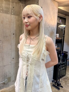 ダコタリッカ(dakota Rikka) blond hair