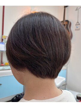 襟元スッキリショートカット