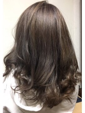 ネオリーブアピ 池袋店(Neolive api) ツヤ感グレージュ♪