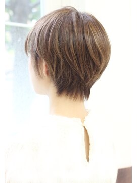 ラグエル(RAGUEL) 30代40代50代の似合わせショートスタイル