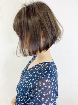 リヴ オオサカ(LIV OSAKA) 【 LIV OSAKA 】ショートボブ_アッシュカラー_ワンカール