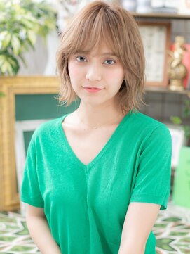 カバーヘアアンドスパ ブリス 浦和(COVER HAIR&SPA bliss) 外国人風シアーベージュ前下がり外ハネミディa浦和1020代30代