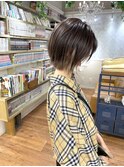 切りっぱなしミニボブ×インナーカラーベージュ