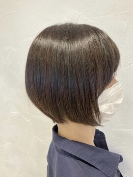 ロカビリー(Rockabilly) short bob #豊川#諏訪町#ブリーチ#髪質改善#白髪ぼかし