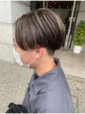 ニュアンスパーマセンターパートコンマヘアツーブロック　