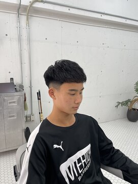 ウェルネス(Wellness) ツイストスパイラルサイドパートスキンフェード28