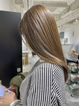 ラベスト キョウト(LOVEST) ベージュ系で透明感が欲しい人にオススメスタイル