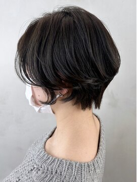 アルバム 銀座(ALBUM GINZA) ショートヘア_斜めバンググレージュカラーシルキー_ba447671