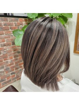 リリッシュ(Liliesh) シャドールーツ風・立体感カラー♪