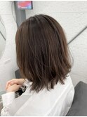 レイヤーボブ×オリーブベージュ