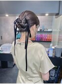 シニヨン/タイトアレンジ/ベロアリボン/お呼ばれヘア
