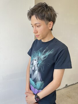 イル(ill) ツーブロック くせ毛 ショート