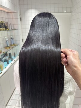 ロンドルーチェ 心斎橋(Lond luce) ダークアッシュ/ミディアムレイヤーカット［髪質改善/縮毛矯正］