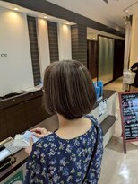 ブルーテーフ(Bleu Terre)&nbsp;ナチュラル白髪ぼかしハイライト