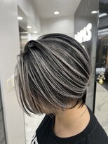 ラピス 渋谷本店(Lapis)&nbsp;バレイヤージュ/ホワイトカラー/前下がりショートボブ/海外風